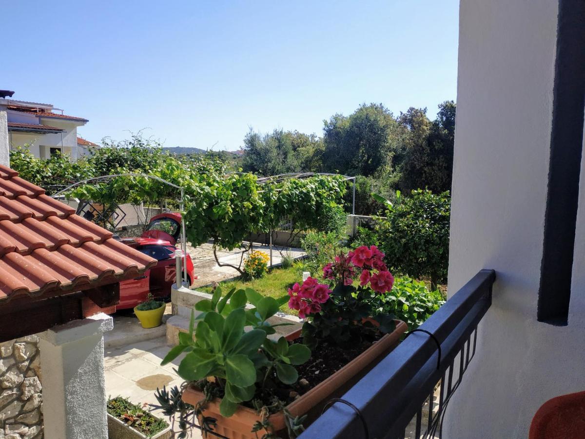 Apartment Lavanda Nova Ražanj Buitenkant foto