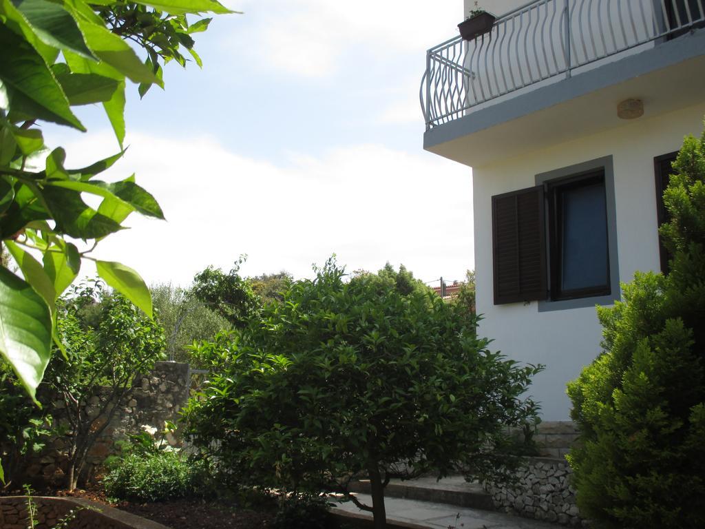 Apartment Lavanda Nova Ražanj Buitenkant foto